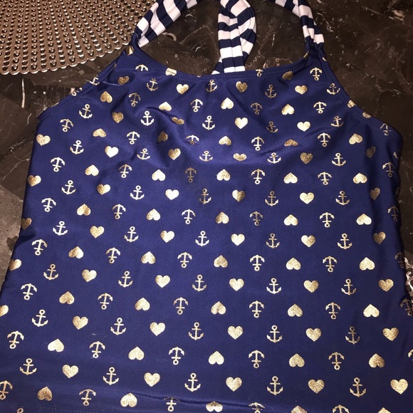 Adorable girls 2 piece ❤️ - Picture 4 of 4